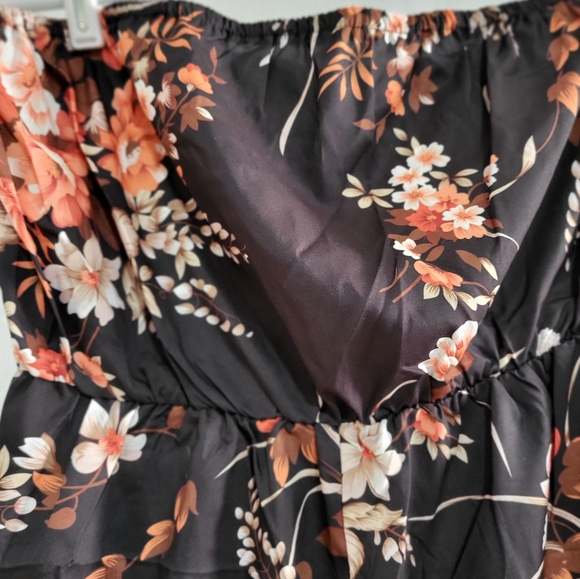 Strapless pant suit. - Picture 2 of 5